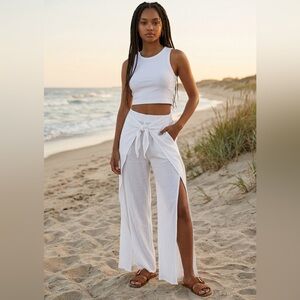 Kona Sol White Tie-Front Split Wide-Leg Pants